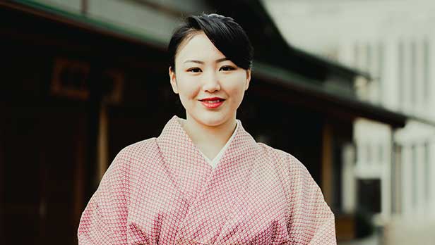 客室係　奥村 美帆